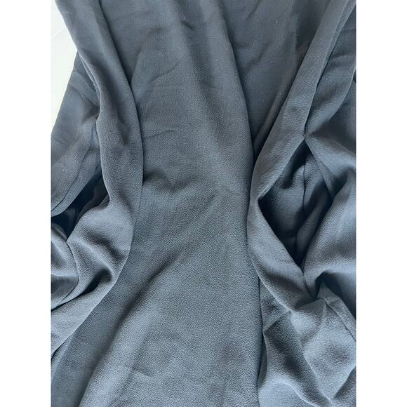 Lush Black Flowy Pullover Dress With Pockets In Size Small - Picture 2 of 7